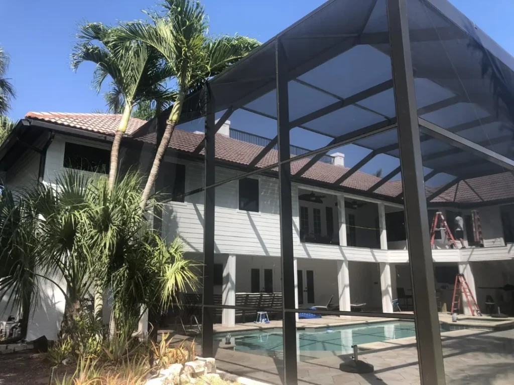 panoramic-pool-cage-black-frame-modern-home-01